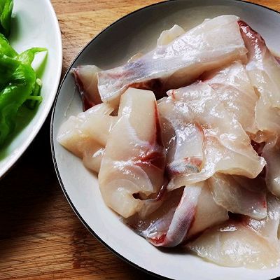 黑木耳|青椒黑木耳炒鱼片