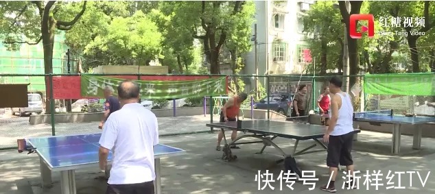视频|爷爷奶奶的乒乓球自由