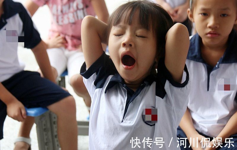 午睡|双胞胎姐妹,一个每天坚持午睡,一个不午睡,多年后差别太明显