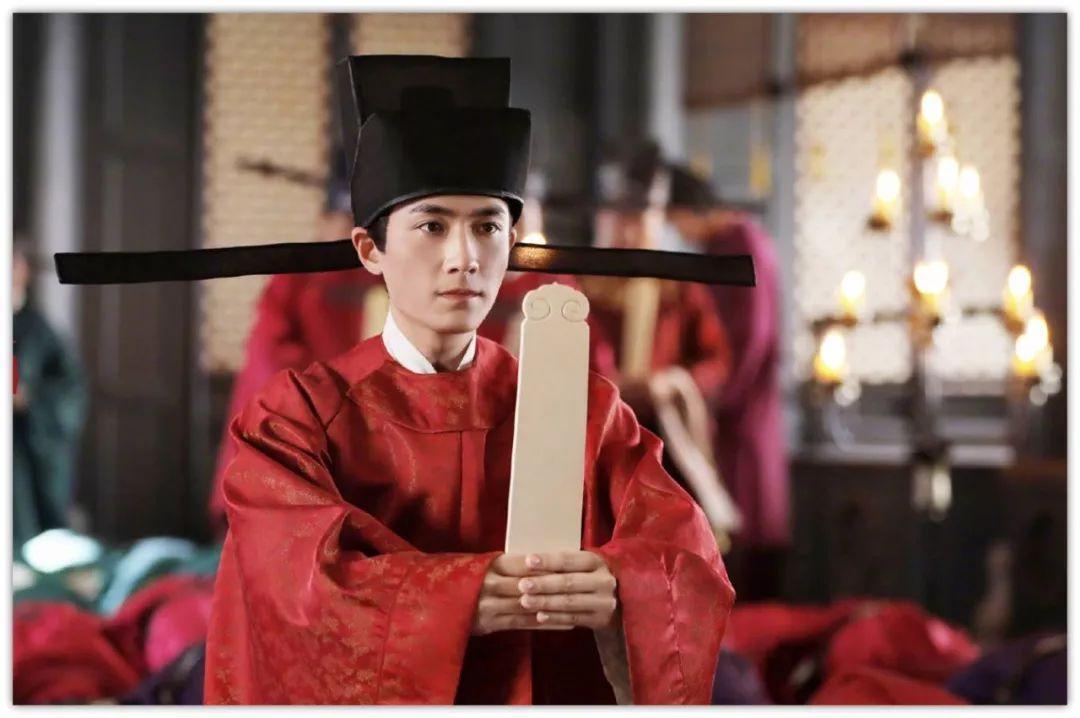 济县大锅寺原来有个铁锅,一次煮米供两千人食用,现在大锅消失了