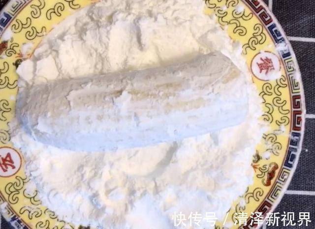 孩子挑食不爱吃香蕉教你网红吃法，健康卫生酥脆香甜孩子抢着吃