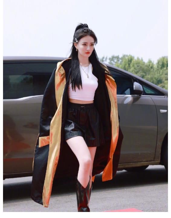 双马尾|《拳力以赴的我们》战袍路透：邓紫棋、利路修霸气，徐璐变了个人