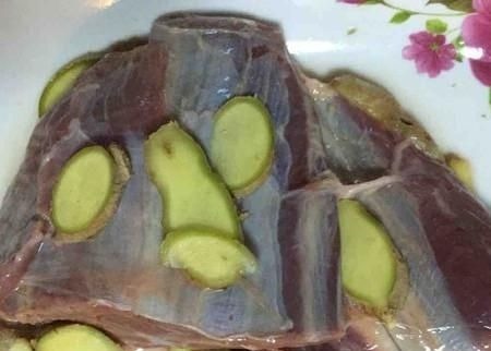 老祖宗传下来的酱牛肉秘方,牛肉酥嫩,入味,做法简单只要3步!