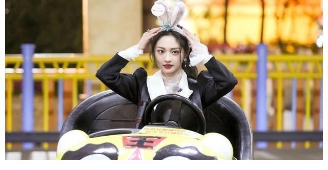 节目|周洁琼和《跑男》格格不入令人尴尬,但却打开了节目逆袭的突破口