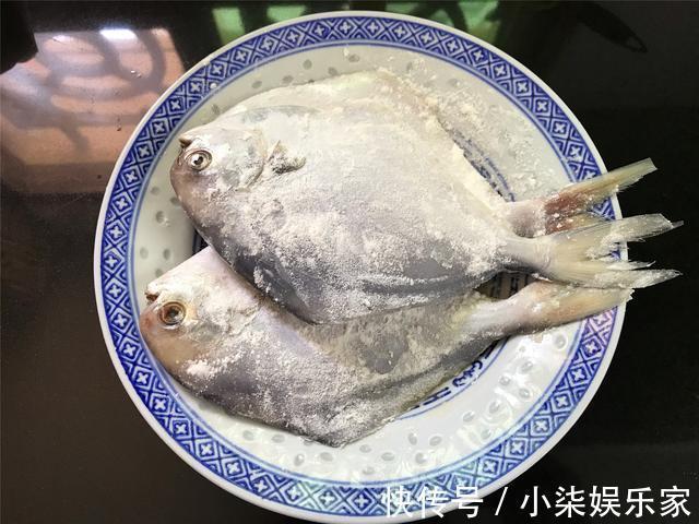 老少皆宜|不管炖什么鱼,两种调料不能放,不然鱼又腥又难吃,看完别再错了