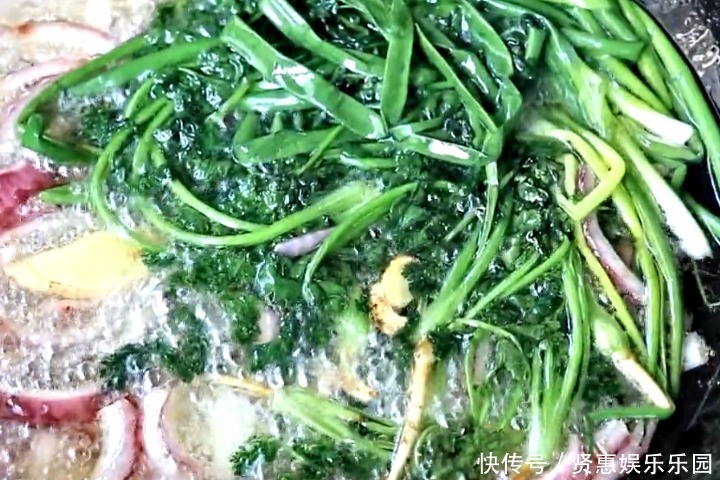 拌面|做辣椒酱时,牢记4大技巧,香辣可口又下饭,拌面拌饭都好吃