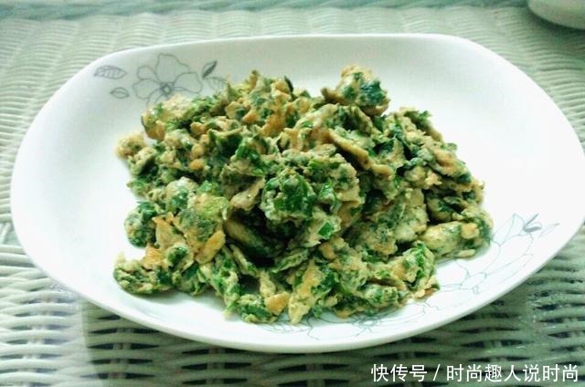 叶子|夏天,这种菜叶子又嫩又香,丢了好浪费,我最爱加鸡蛋炒!