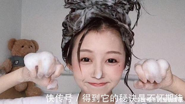 毛囊|头发刚打湿就抹洗发水难怪一天不洗就油头,分享正确的洗发方法