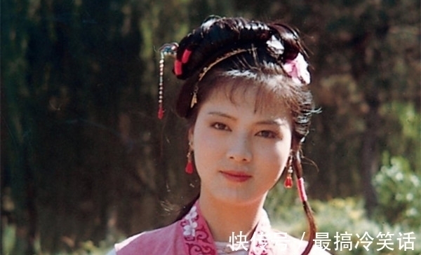 贾宝玉@贾宝玉为何在袭人家碰到那么多女孩?红衣女子又是谁:花家不简单