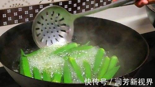 焯水|秋葵号称“植物黄金”，吃秋葵用不用焯水营养师告诉你正确做法