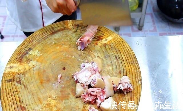 炖猪蹄我从不用高压锅只需1个妙招，猪蹄快速软烂，又香又入味