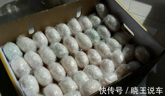 腌咸鸭蛋有窍门：只需2种辅料，10天就熟，蛋黄流油起沙，超级香