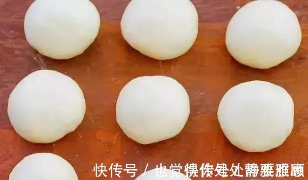 简单的面包做法,不用烤箱不用蒸,香甜柔软,儿子连吃5个直夸香