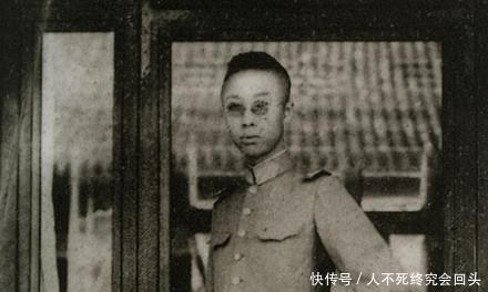 不服|溥仪重游故宫当场指出一错误,专家不服,他一语专家听完面红耳赤!