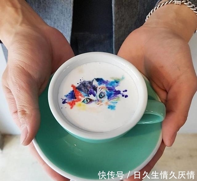 男子|韩国男子将咖啡做成了美图,顾客看的多喝的少