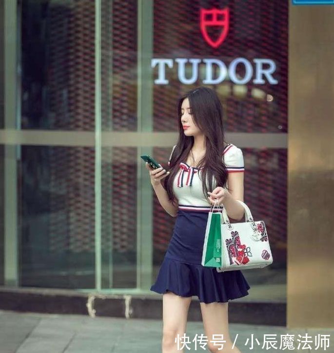 活力|青春又靓丽的打底裤小姐姐穿出活力气质,将完美身材展露无遗