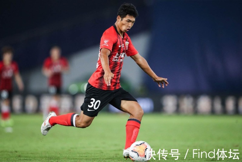 贾博琰|18岁中超新秀入驻欧洲劲旅,国足改变崛起策略,归化之路将成过去