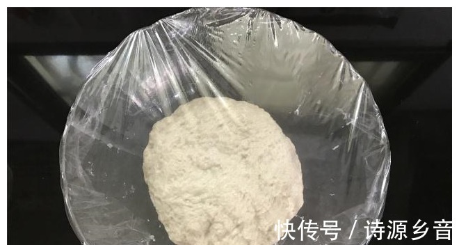 烤面筋|教你在家做烤面筋,不和面,不洗面,爽口弹牙,秒杀烧烤摊!