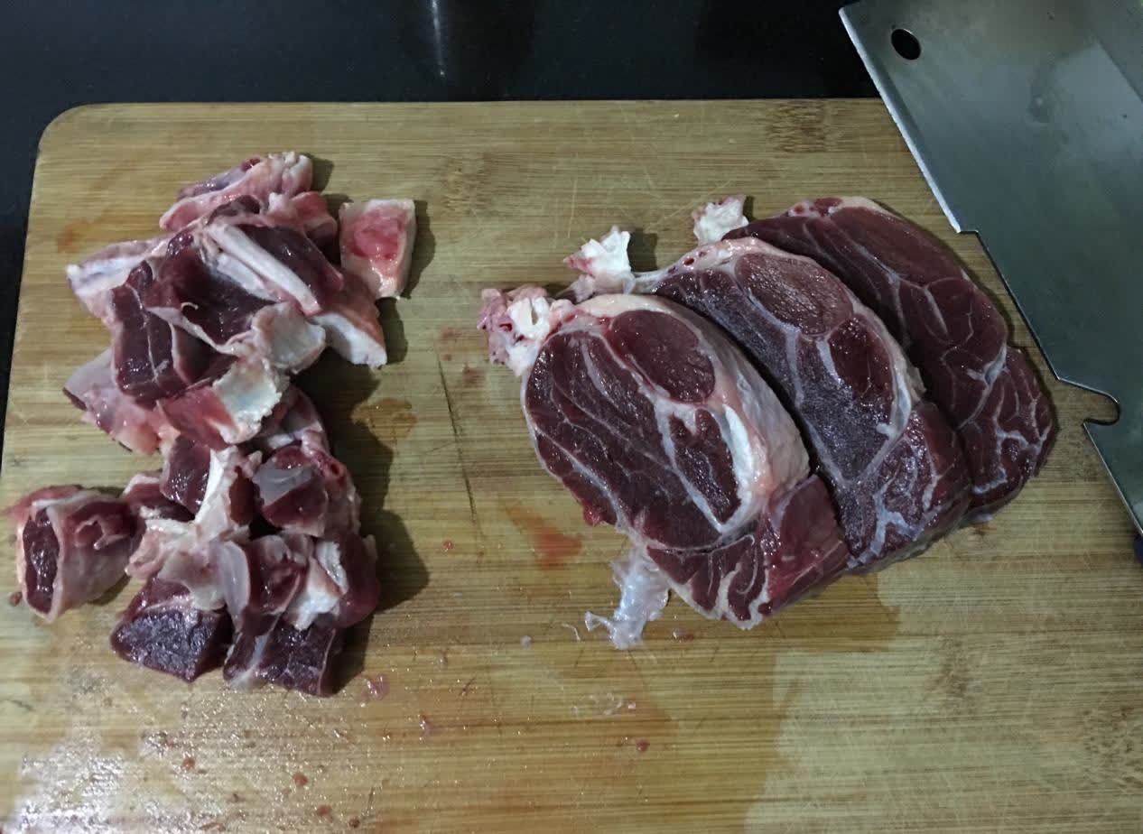 10分钟做好番茄牛腱面，教你在家做，牛肉软烂入味，连汤都不剩