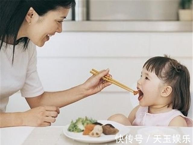 营养物质|最新儿童身高标准表快收藏,男童女童有差异,7岁以下都可对照