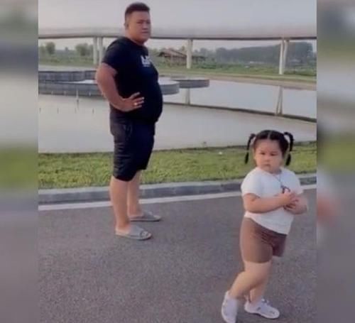 爸爸带女儿做亲子鉴定，却被赶出鉴定中心，医生：一看就是亲生的