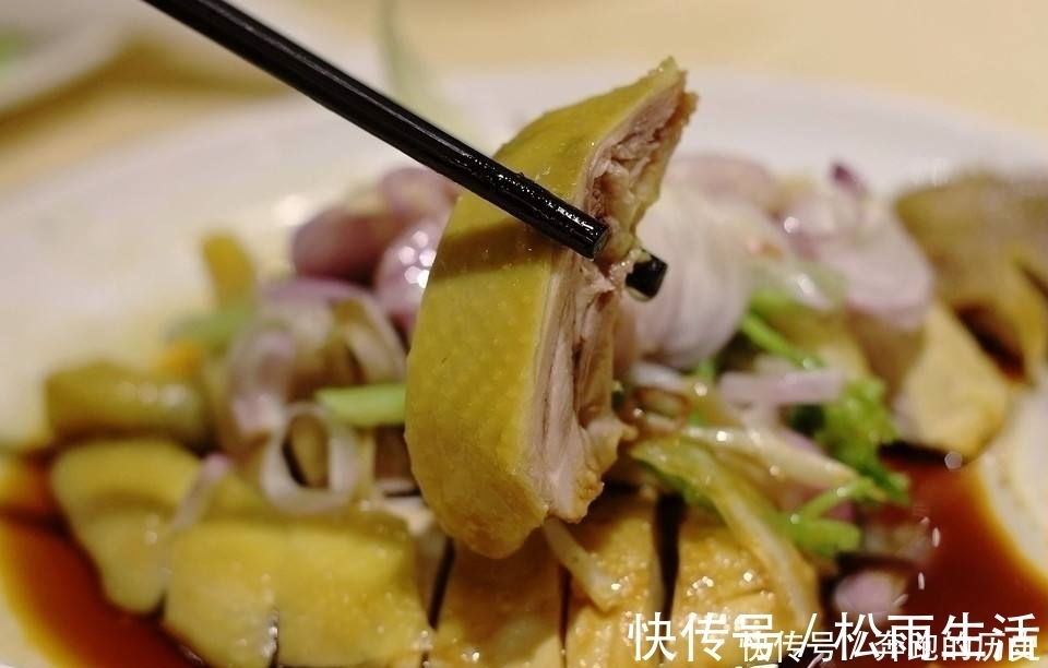 实惠|和朋友一起去吃农家菜,点了一桌菜才花138元,好吃又实惠