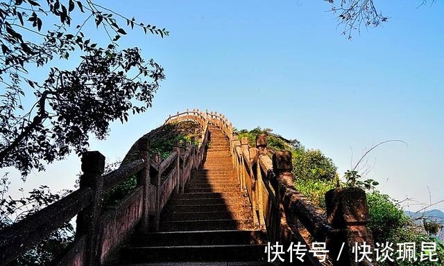 航拍|湖南崀山骆驼峰