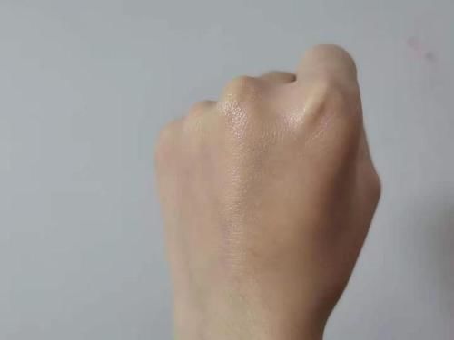 前有“王牌”面霜精华，后有冻干粉，为何后者“风更大”，真相了