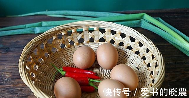 吃法|立秋后,鸡蛋更好吃的做法,不炒不煮,焖一焖,出锅后馋到流口水!