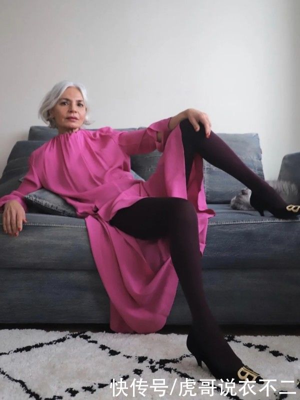 会搭配越老越时髦，56岁的她穿给你看，这才是老去该有的样子