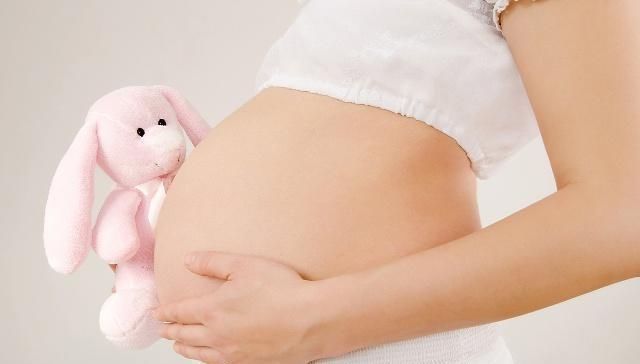 胎儿|孕期的一个习惯,导致胎儿''花式绕颈'',医生没办法只能剖了