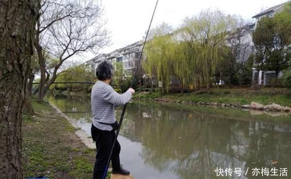 钓鱼时，这些经常搭讪的人，是有“目的”的，你都了解吗