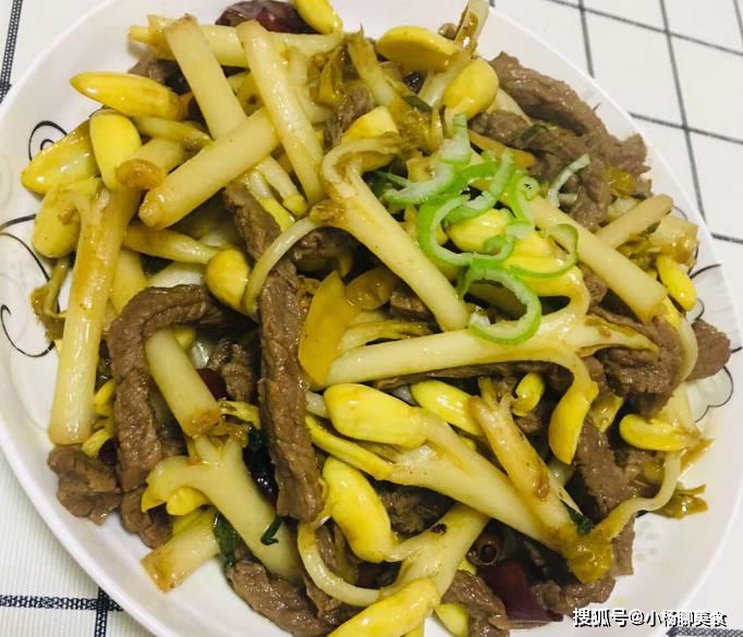 养颜|这菜贫血的人多吃，称“穷人的阿胶”，下饭美味，养颜，减龄又清肠