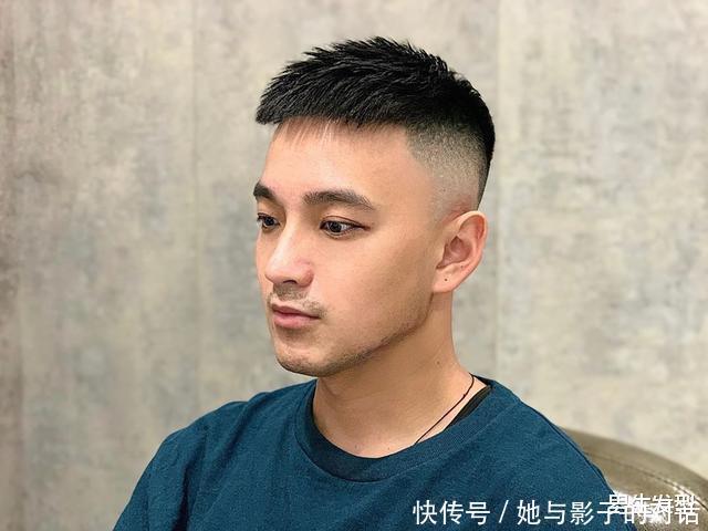 男生别迷恋“背头”发型了,今夏留这4款短发,时尚帅气不油腻