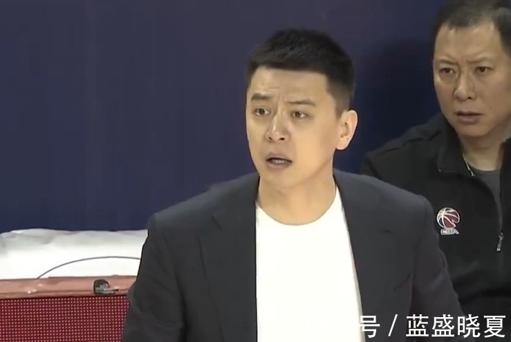 贺希宁|张镇麟摔伤虚惊一场,郭艾伦怒喷裁判吃T!辽宁陷入苦战7连胜太难!