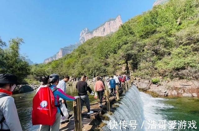 天河瀑布|郑州驴友团徒步南太行抱犊村，穿越太行天瀑群