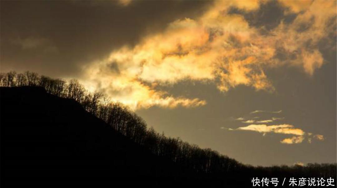 故乡|孤独的诗人写下一首思乡之作，无一字不伤感，无一字不忧愁