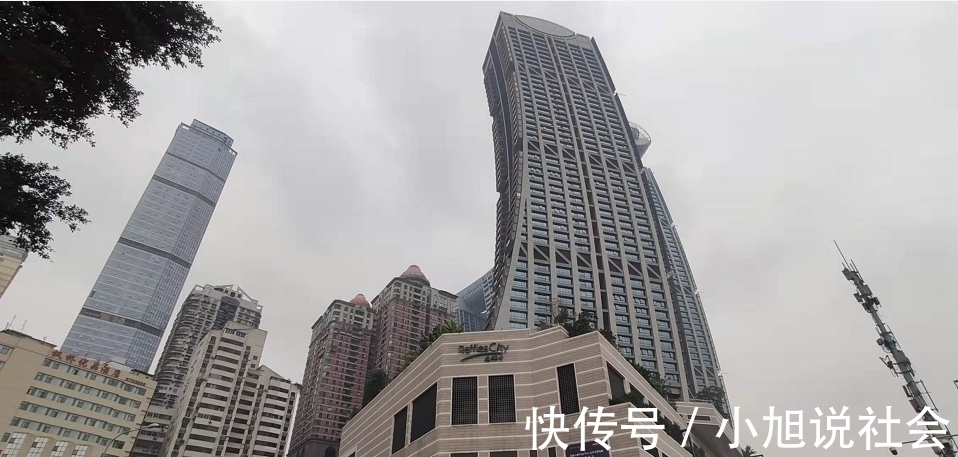 海客瀛洲|重庆朝天门房价破10万一平,周边豪宅却不涨反跌,炒房客血亏!