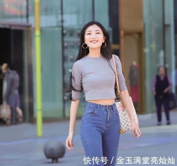 小姐姐|牛仔裤风格多样,耐看百搭,让你没有理由不爱它