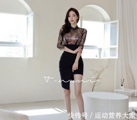 搭配$女神孙允珠时尚搭配藤蔓刺绣皓月繁星半袖包臀裙!