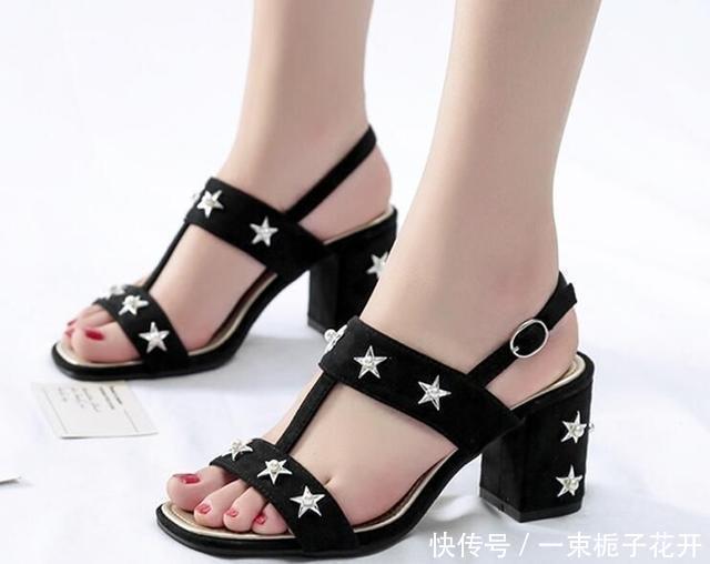 充满|性感一字凉鞋,法式浪漫风格,充满优雅大方气息