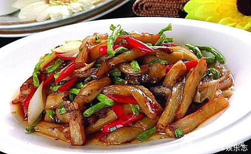 養(yǎng)人|天然的“阿莫西林”找到,每天炒一盤,止咳化痰,活血養(yǎng)人