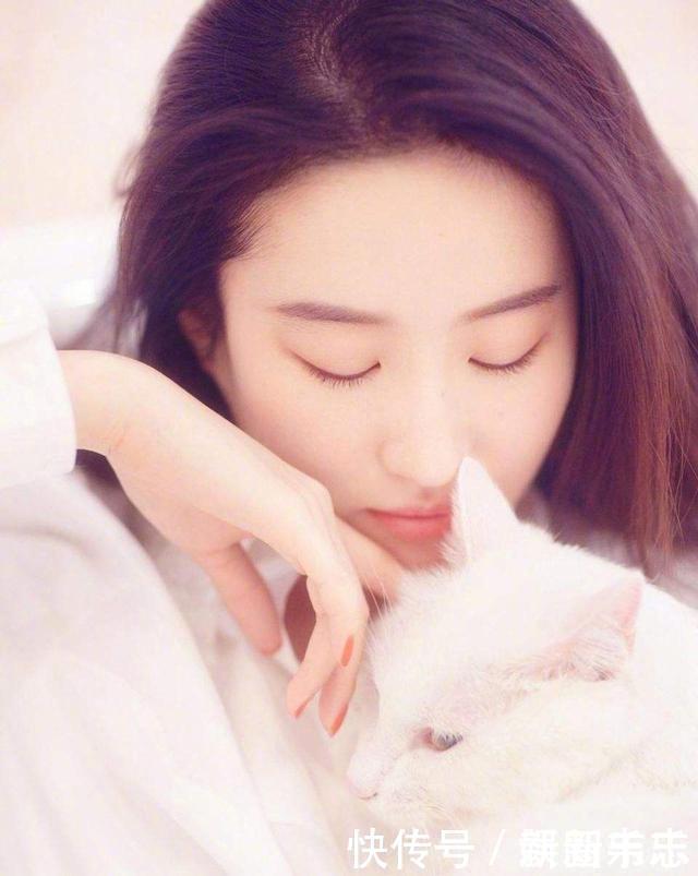 睡眠质量|女生想要养出“干净脸”,建议坚持4个好习惯,皮肤紧致更白皙!