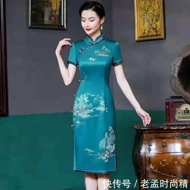 旗袍|夏季穿这几个颜色的改良旗袍,超减龄,不但时尚又优雅气质无暇!