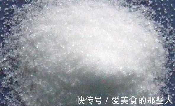 浇水|兰花不开花,抓住2个关键点,喂上2种水,根壮芽多,花量翻倍