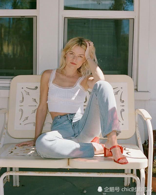 今夏看好BM风,你的衣橱还缺一件这样的短上衣才足够甜美有型格