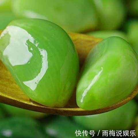 月经走后几种碱性食物要多吃，暖宫驱寒，排出污血毒素，保护卵巢