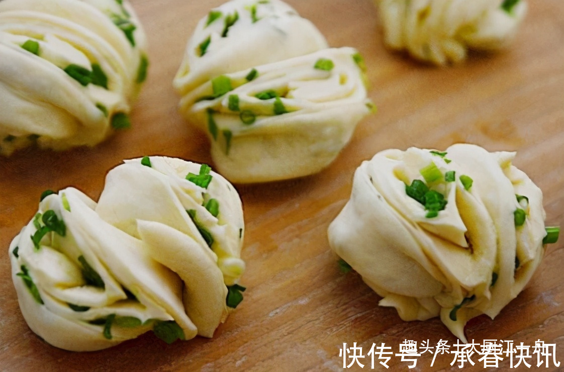 好吃|过年蒸花卷,记住不要直接上锅蒸,诀窍教会你,花卷好吃不塌馅