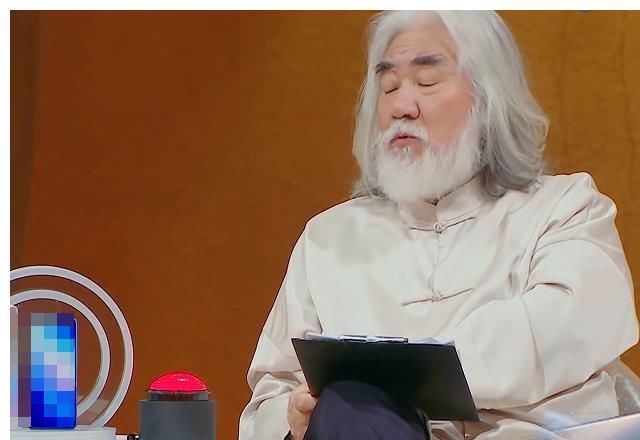 张纪中|脾气大被换角,李梦被李成儒张纪中现场逼问原因,回应与《白鹿原》绝交