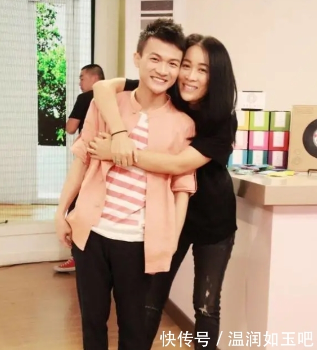 《好声音》十周年回顾,《大鱼》成功入围,节目组欠周深一个冠军